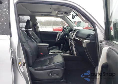 2015 Toyota 4Runner Limited z USA, uszkodzony, nr VIN JTEBU5JR8F5211011